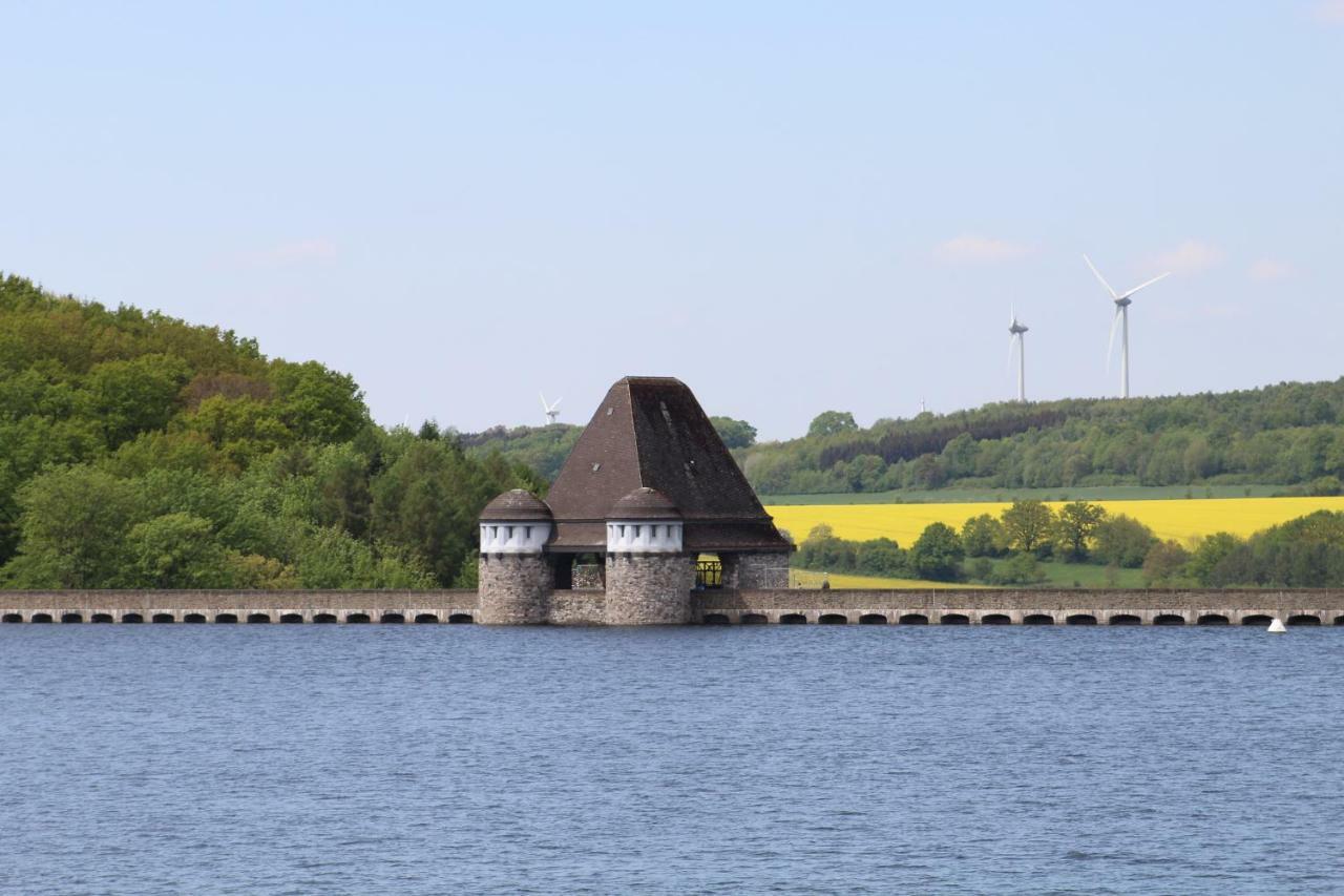 Ferienwohnung "Am Fischteich" Möhnesee Exterior foto